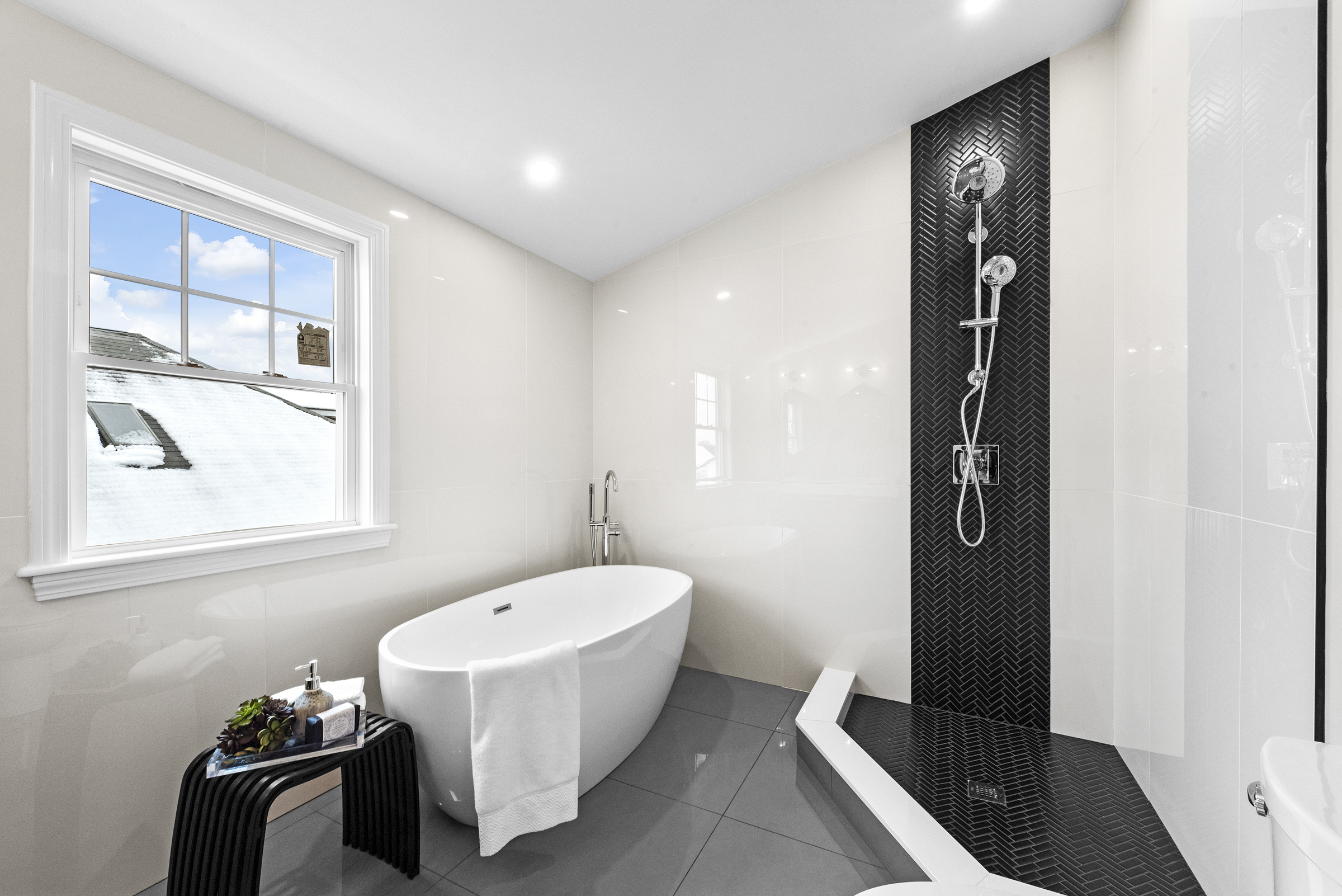 43Warren_WarrenSt_079_Bathroom